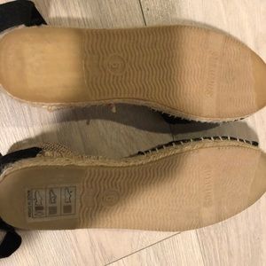 Soludos Shoes - NWOT never worn Soludos lace up espadrilles Soludos Shoes - NWOT never worn Soludos lace up espadrilles